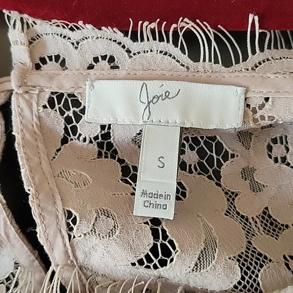 Joie nude beige colored lace top - Picture 4 of 8